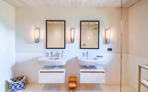 Villa One - Bathroom